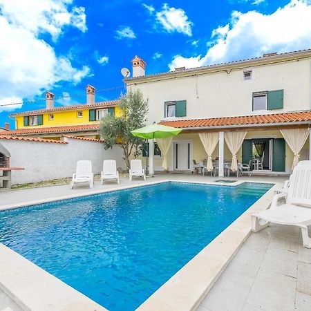 Holiday Home Olga With Pool &Pet Friendly Pula Exterior foto